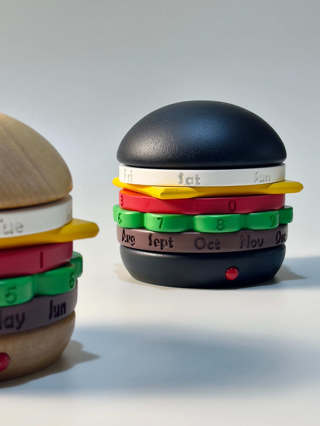 Hamburger perpetual calendar - Merry Green Homeware
