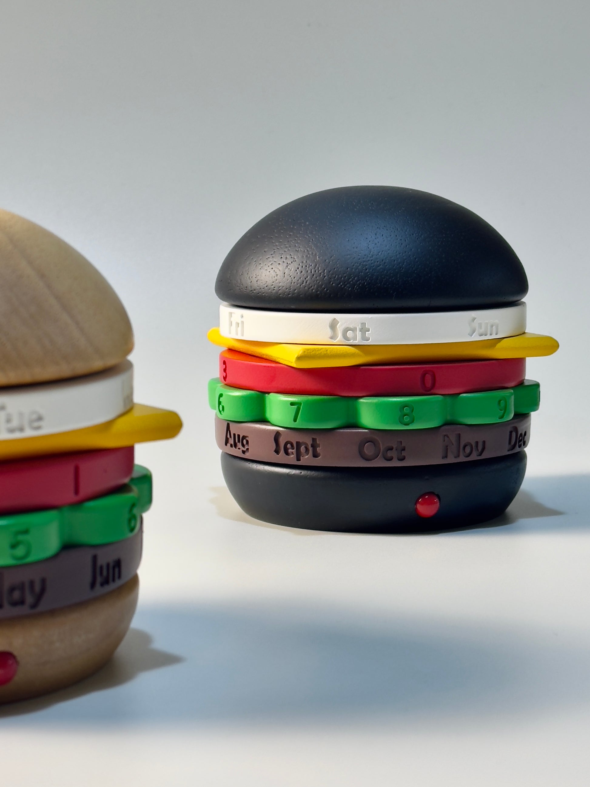 Hamburger perpetual calendar - Merry Green Homeware