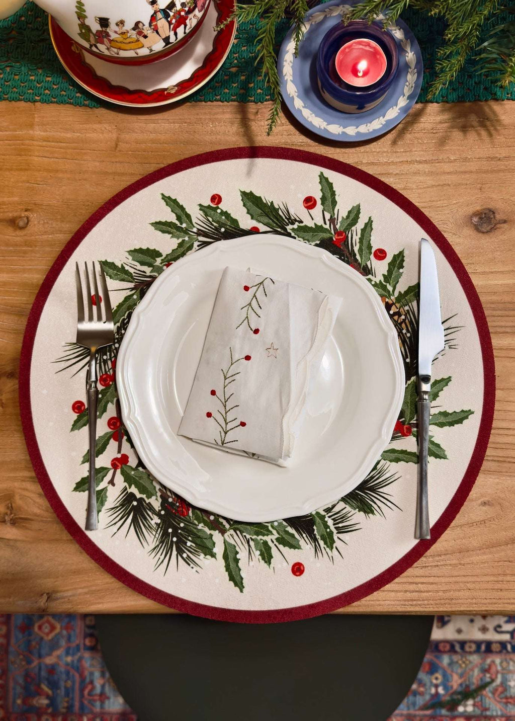 Winter Wreath Placemat – Holly & Pinecone | Round Christmas Table Mat