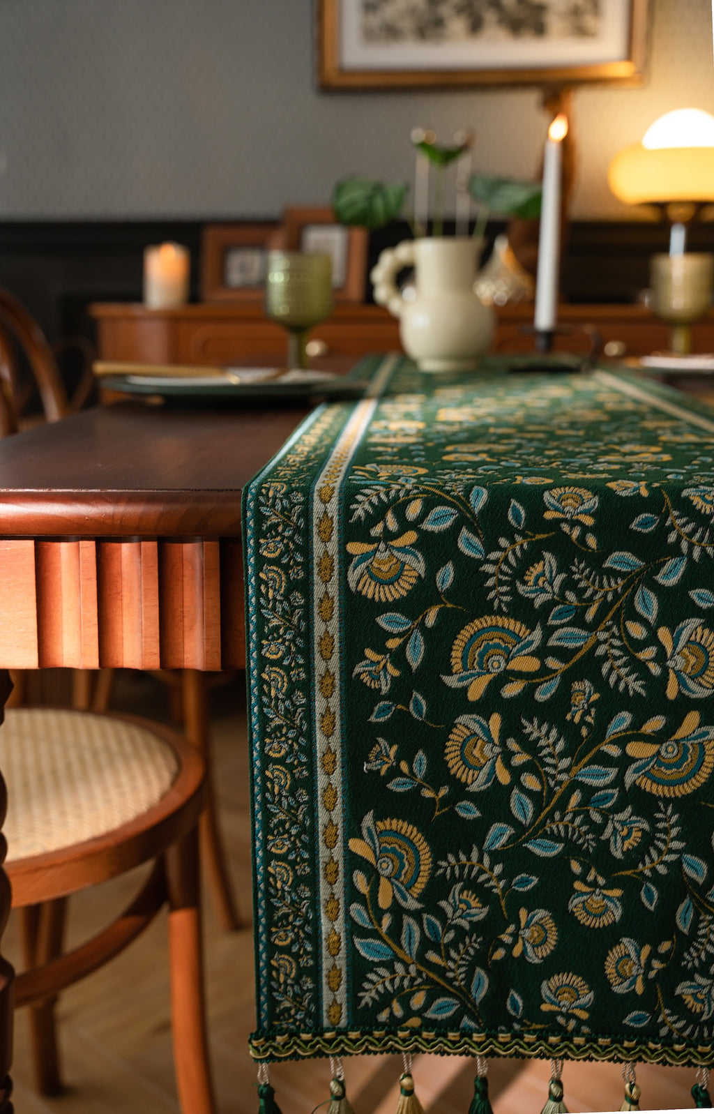 Green Hedgerow Jacquard Table Runner - Merry Green Homeware