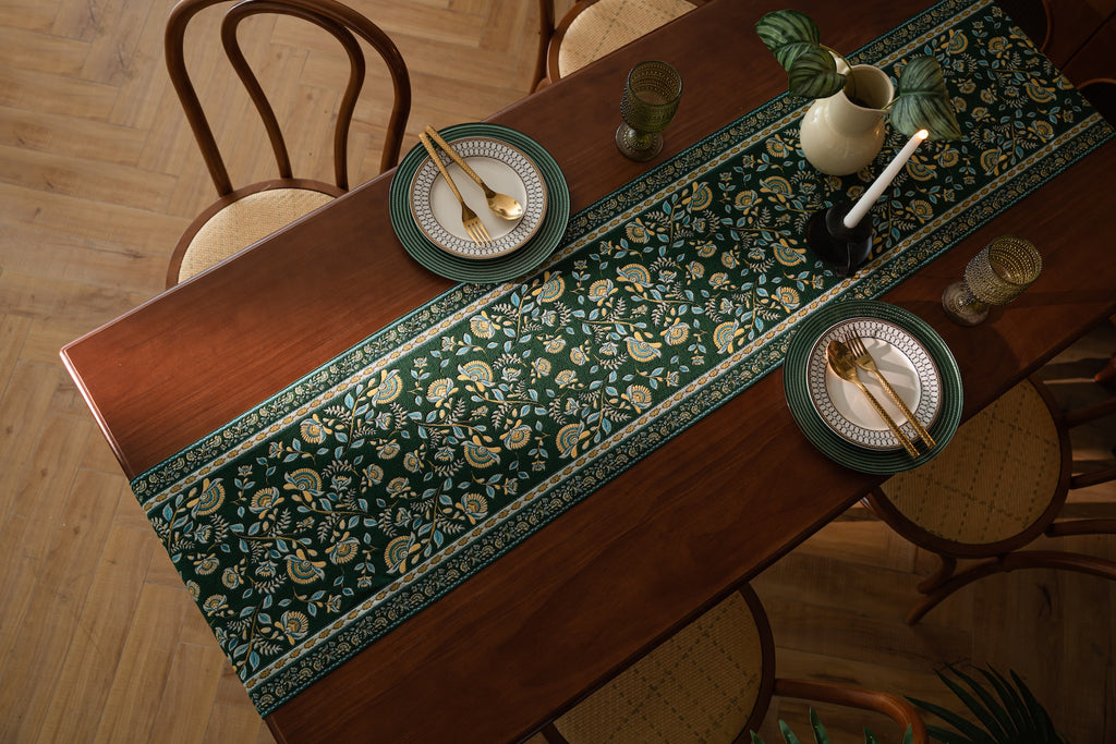 Green Hedgerow Jacquard Table Runner - Merry Green Homeware