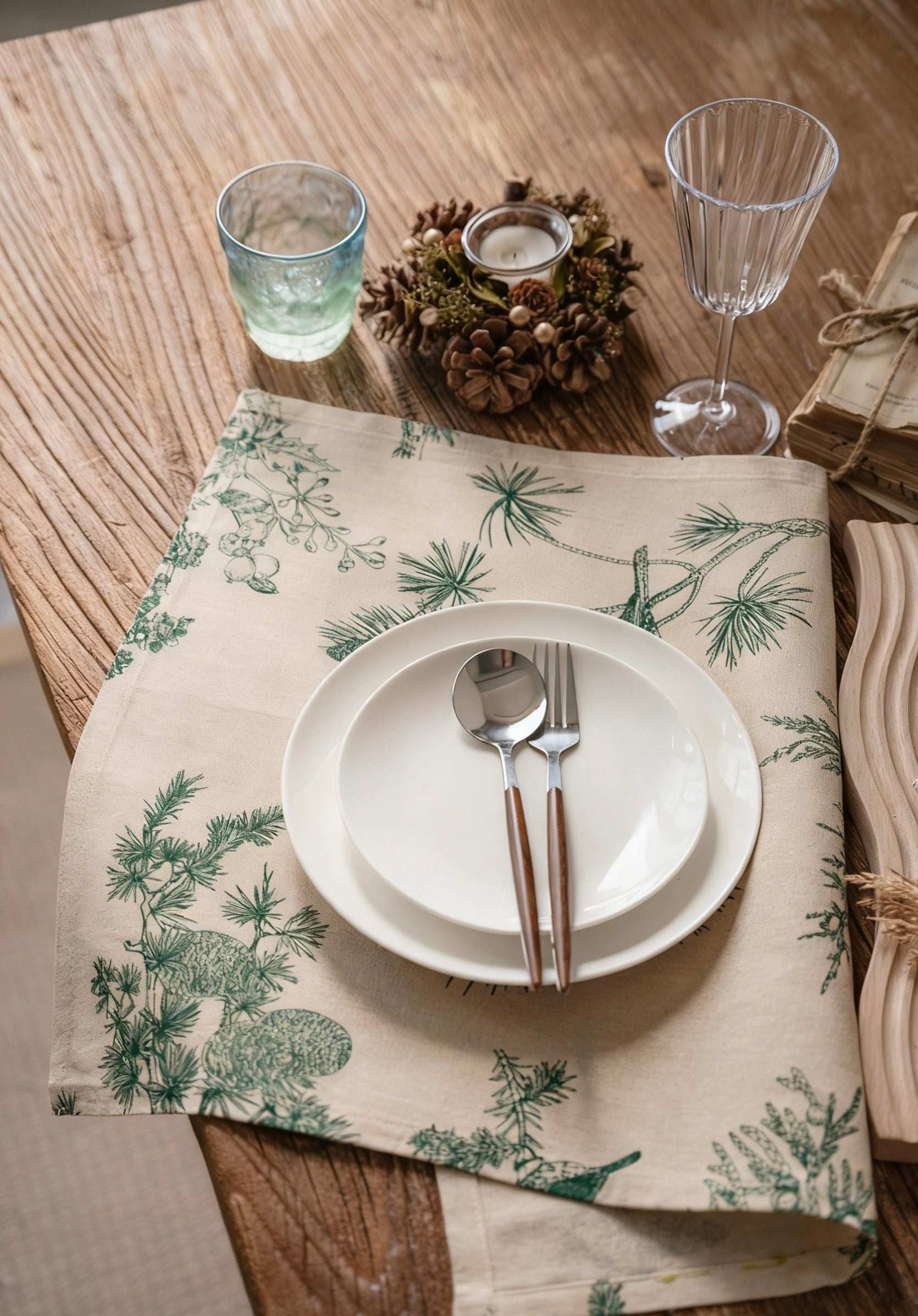 Placemat with Pinecone Print - Merry Green Homeware