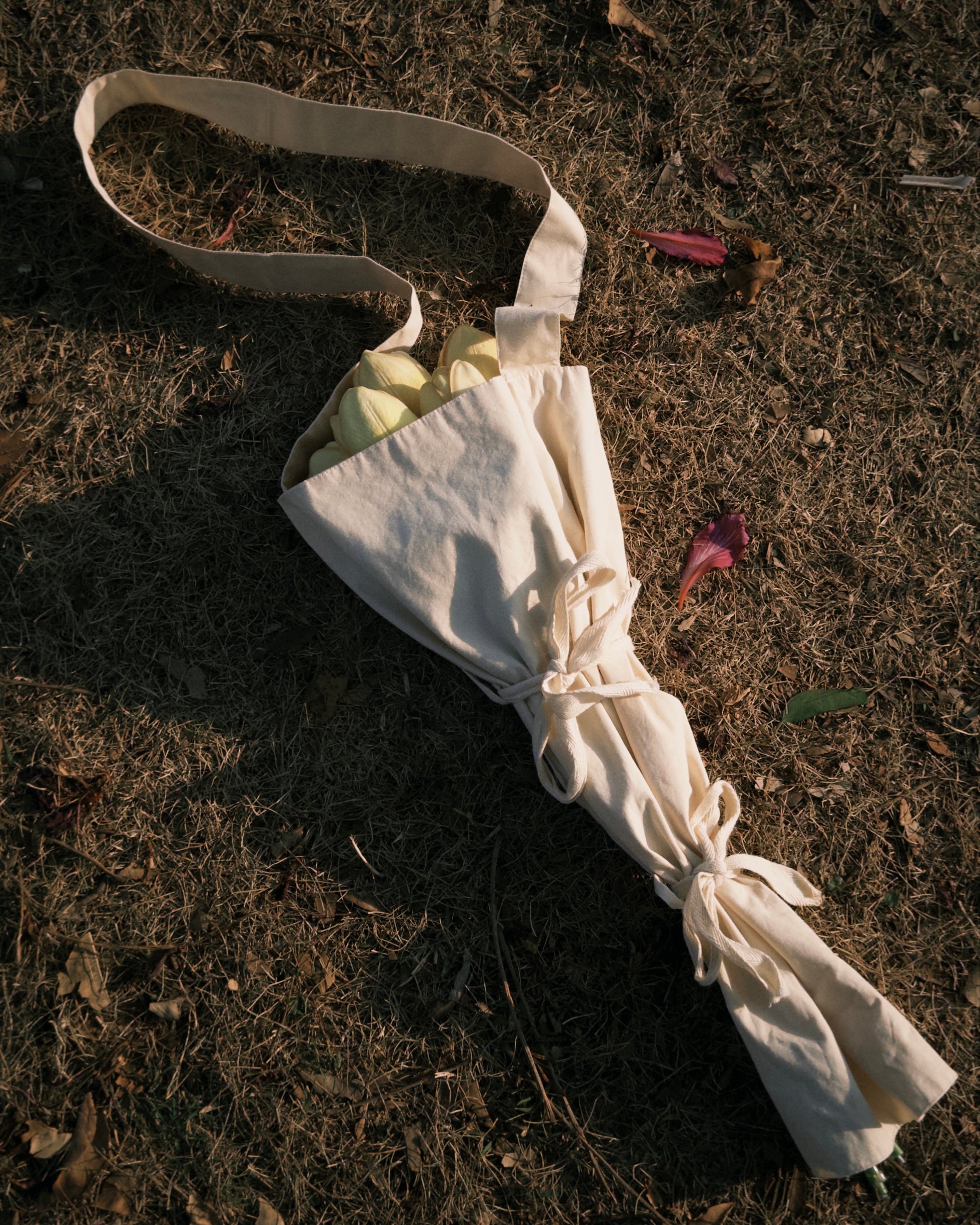 Romantic Cotton Bouquet Wrap Bag